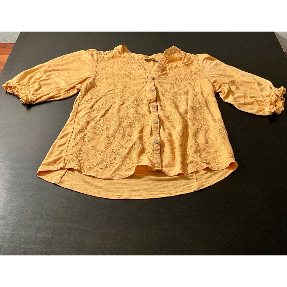 Democracy Embroidered Button Front‎ Top Blouse Womens Small S Yellow